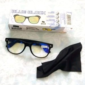 NEW Blue Light Filtering Eyeglasses Cleaning Cloth